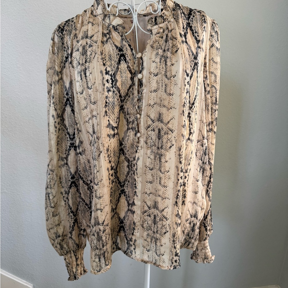 Autres filles x Anthropologie Button Down Neck Blouse Sz L